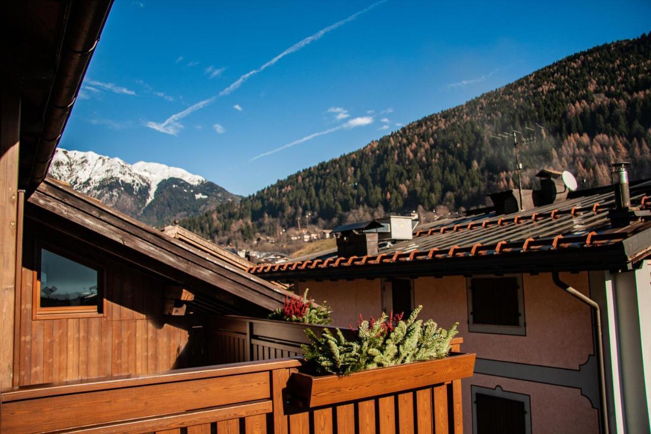 Aparthotel Residenza Marconi à Pinzolo Extérieur photo